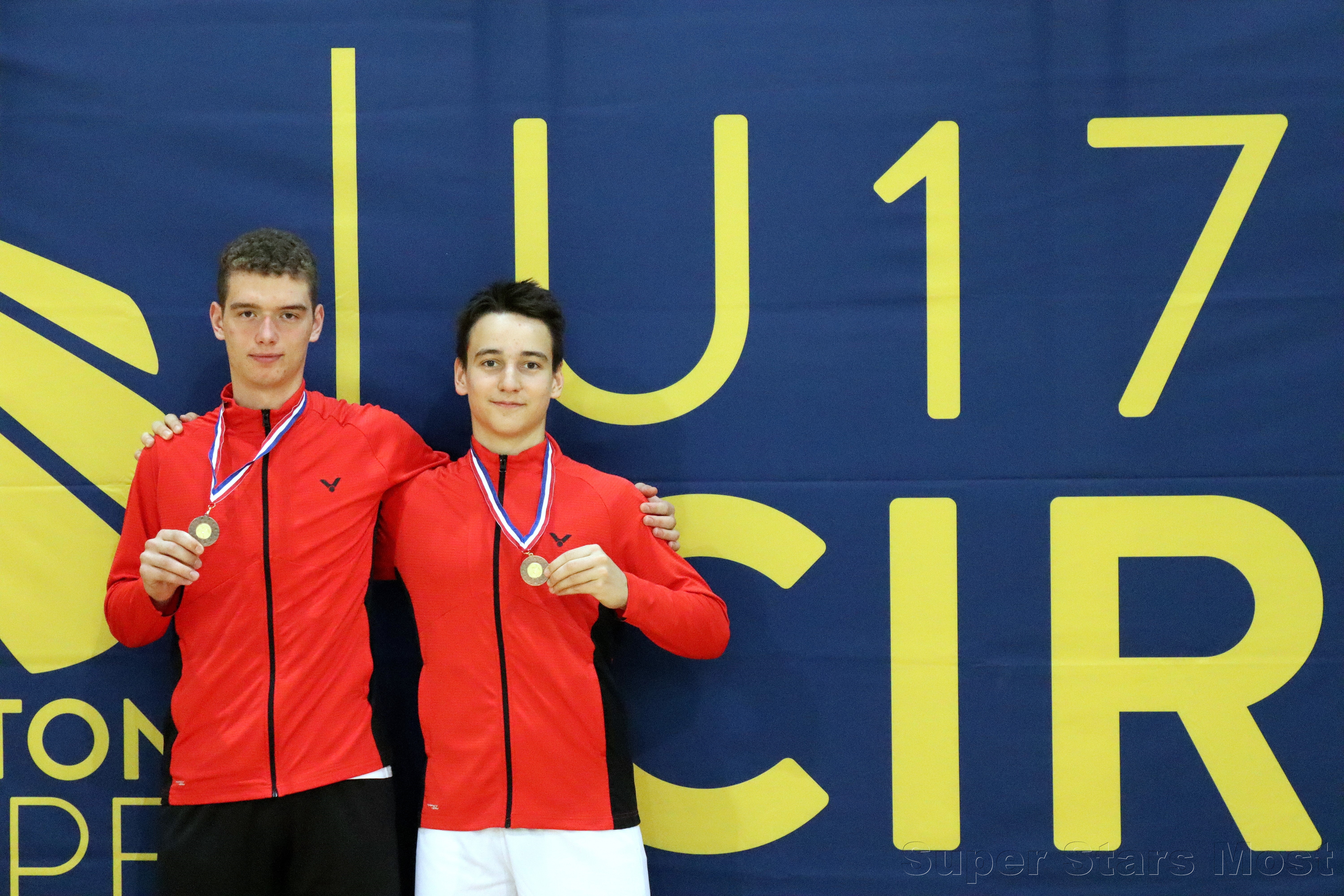 Já se spoluhráčem s medailemi